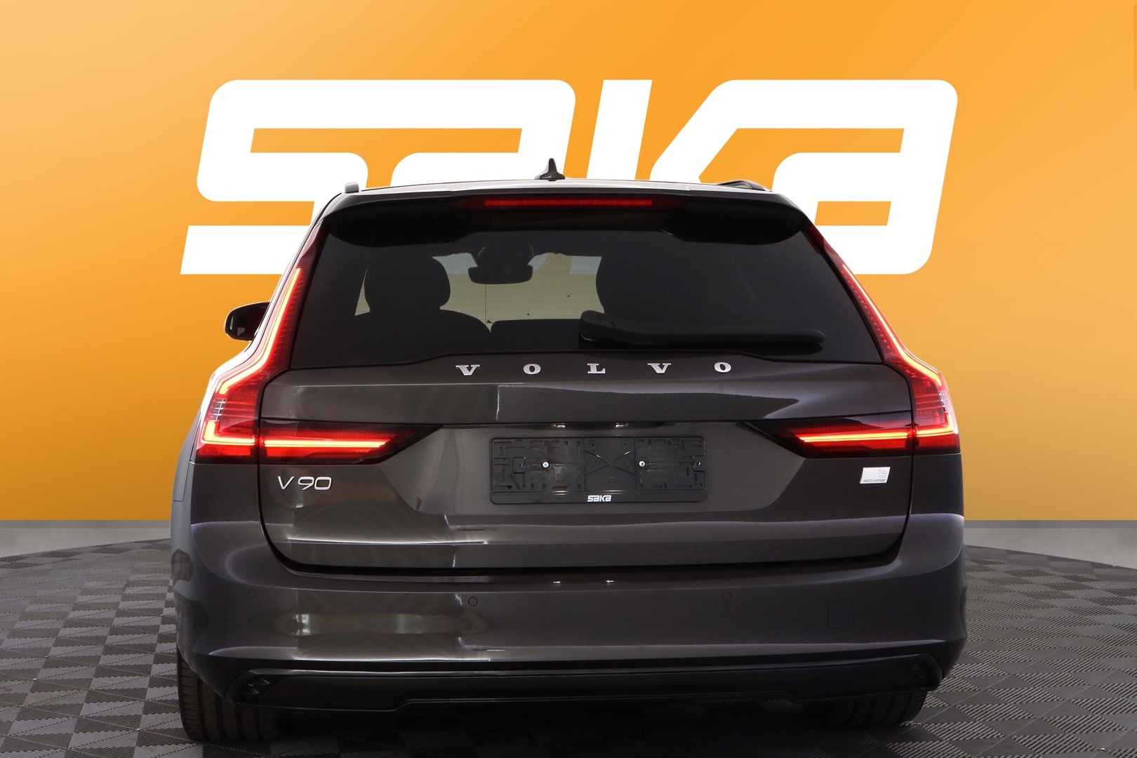 VOLVO V90 2022