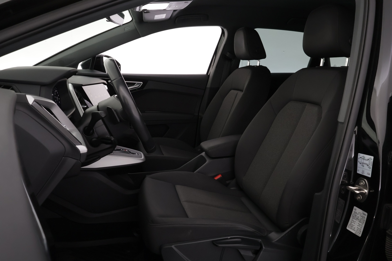 AUDI Q4 e-tron 2023