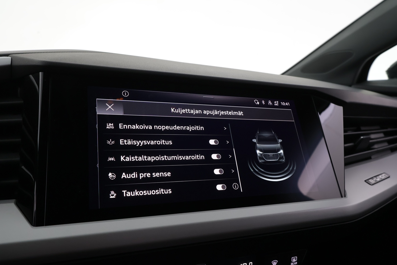 AUDI Q4 e-tron 2023