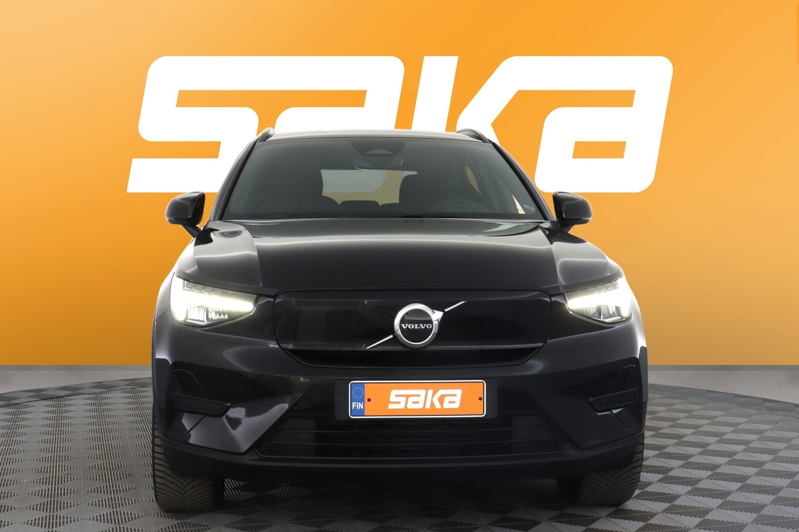 VOLVO XC40 2024