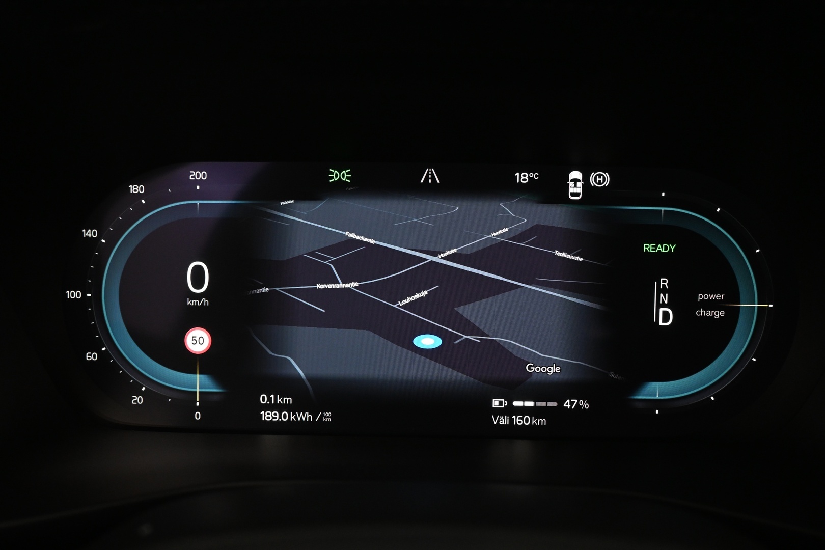 VOLVO XC40 2024