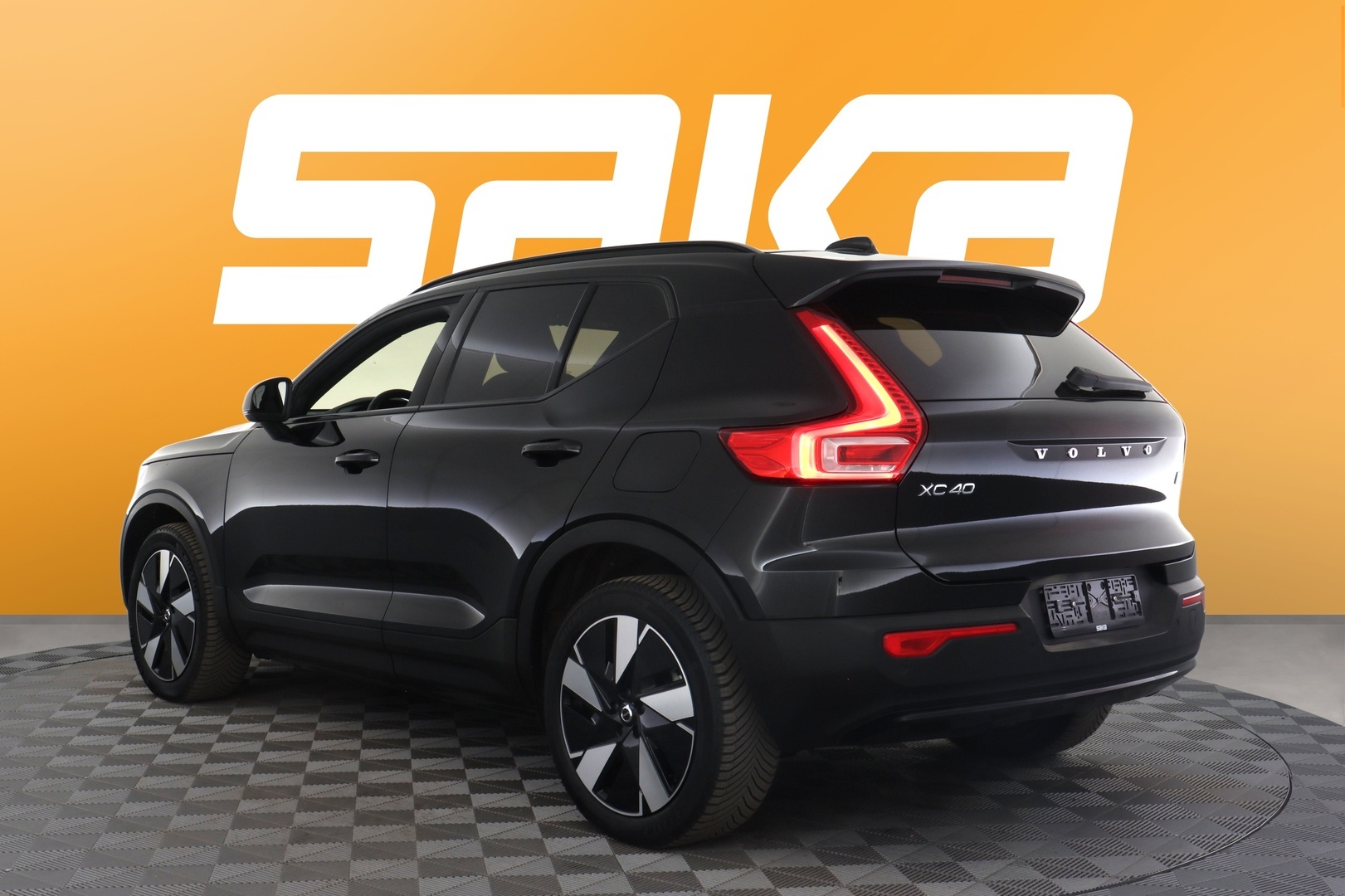 VOLVO XC40 2024