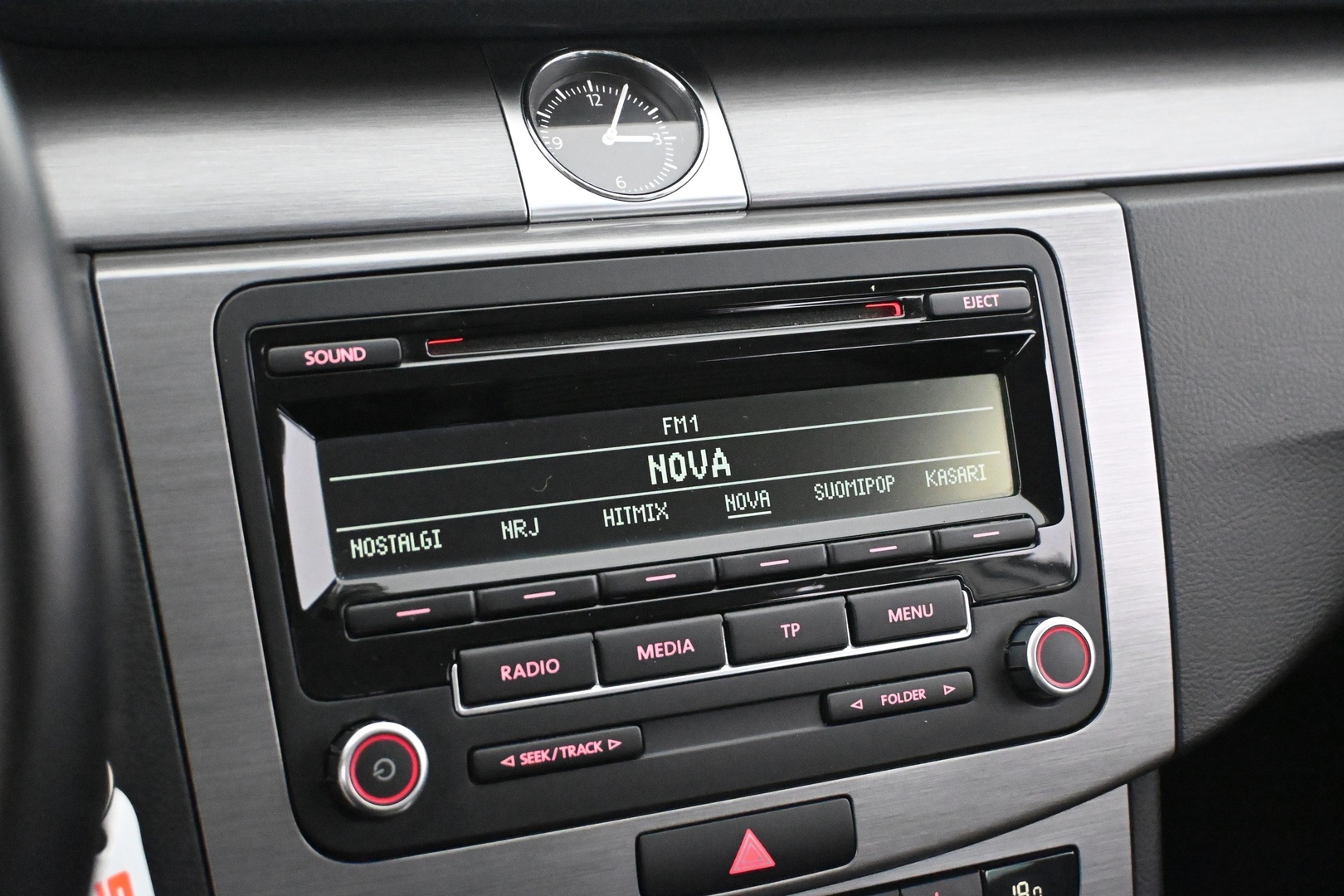 VOLKSWAGEN Passat 2014