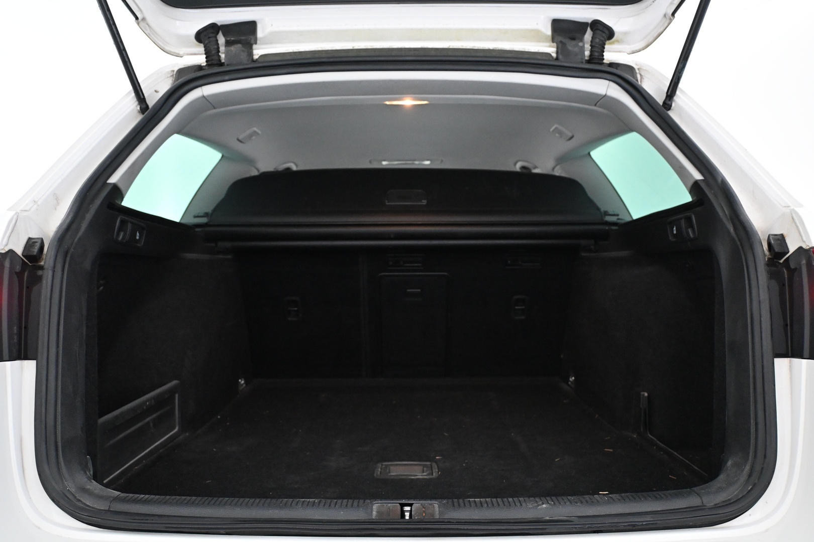 VOLKSWAGEN Passat 2014