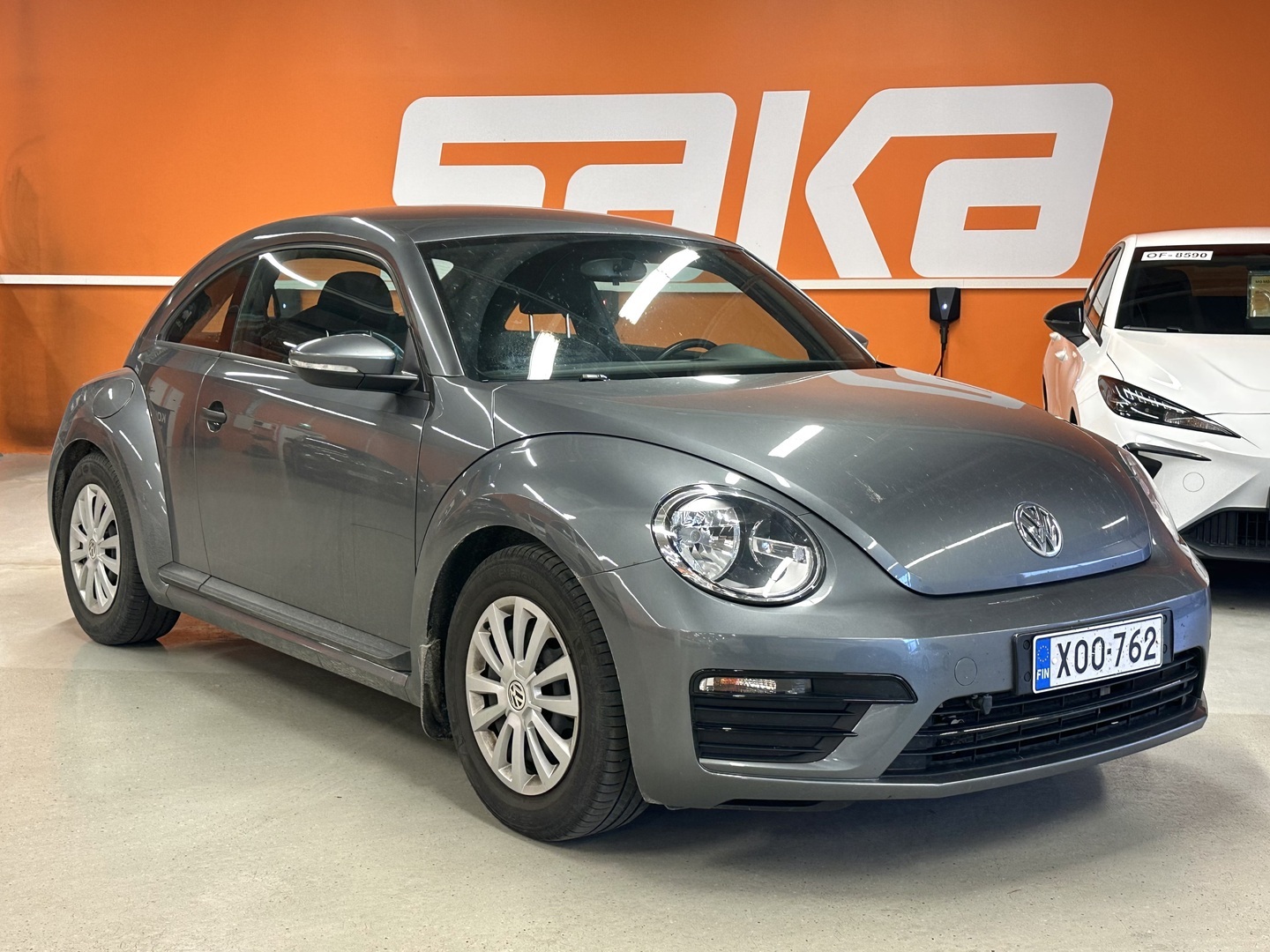 VOLKSWAGEN Beetle 2018