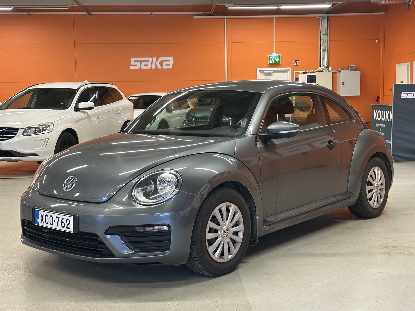 VOLKSWAGEN Beetle 2018