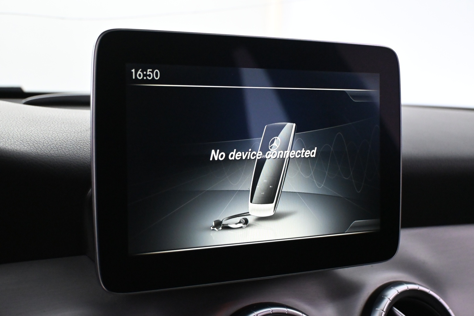 MERCEDES-BENZ CLA 2017