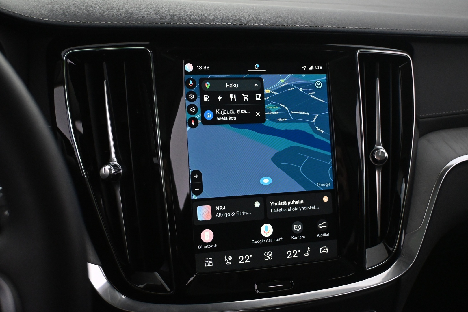 VOLVO V60 2025