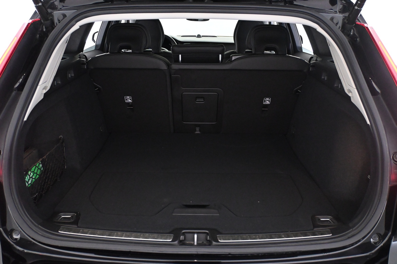 VOLVO V60 2025
