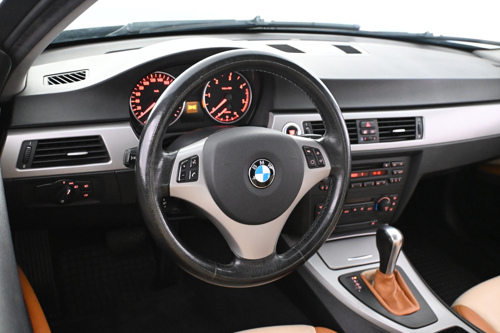 BMW 320 2005