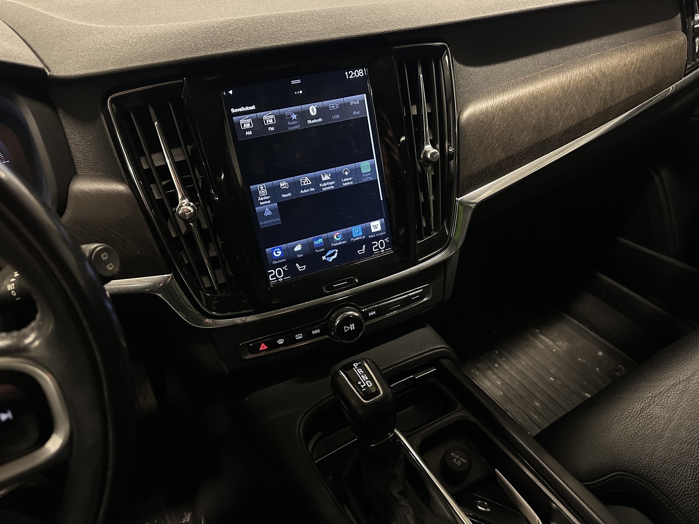 VOLVO V90 Cross Country 2018