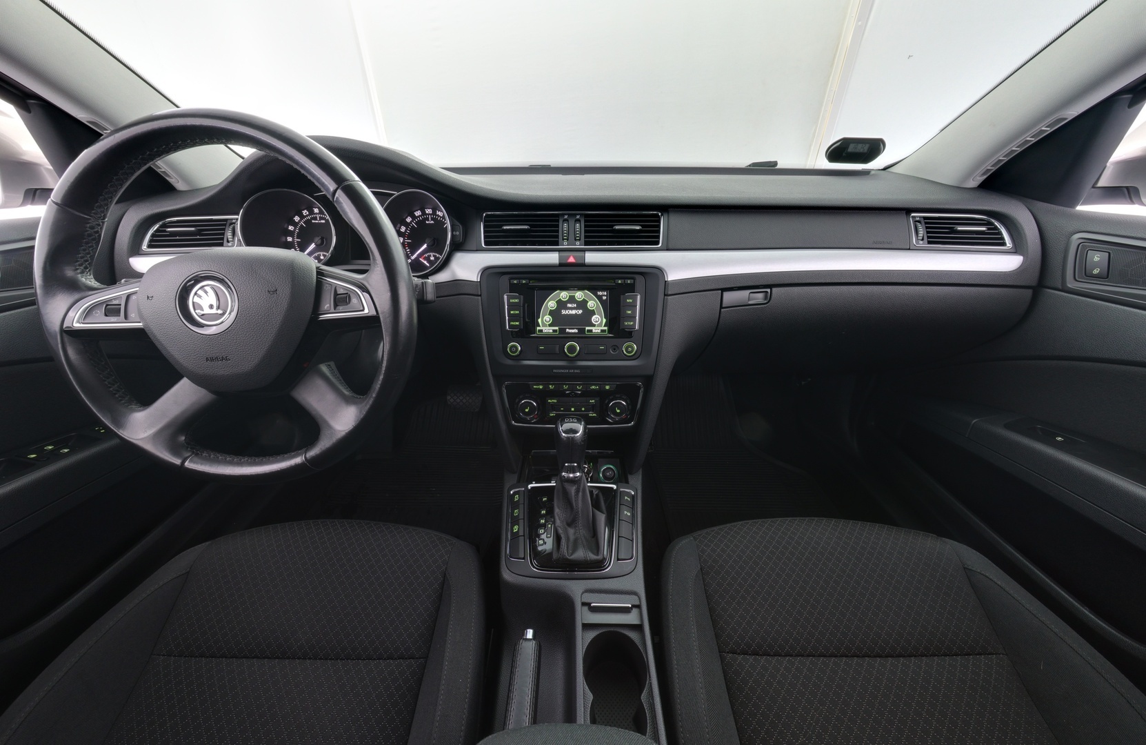 SKODA Superb 2014