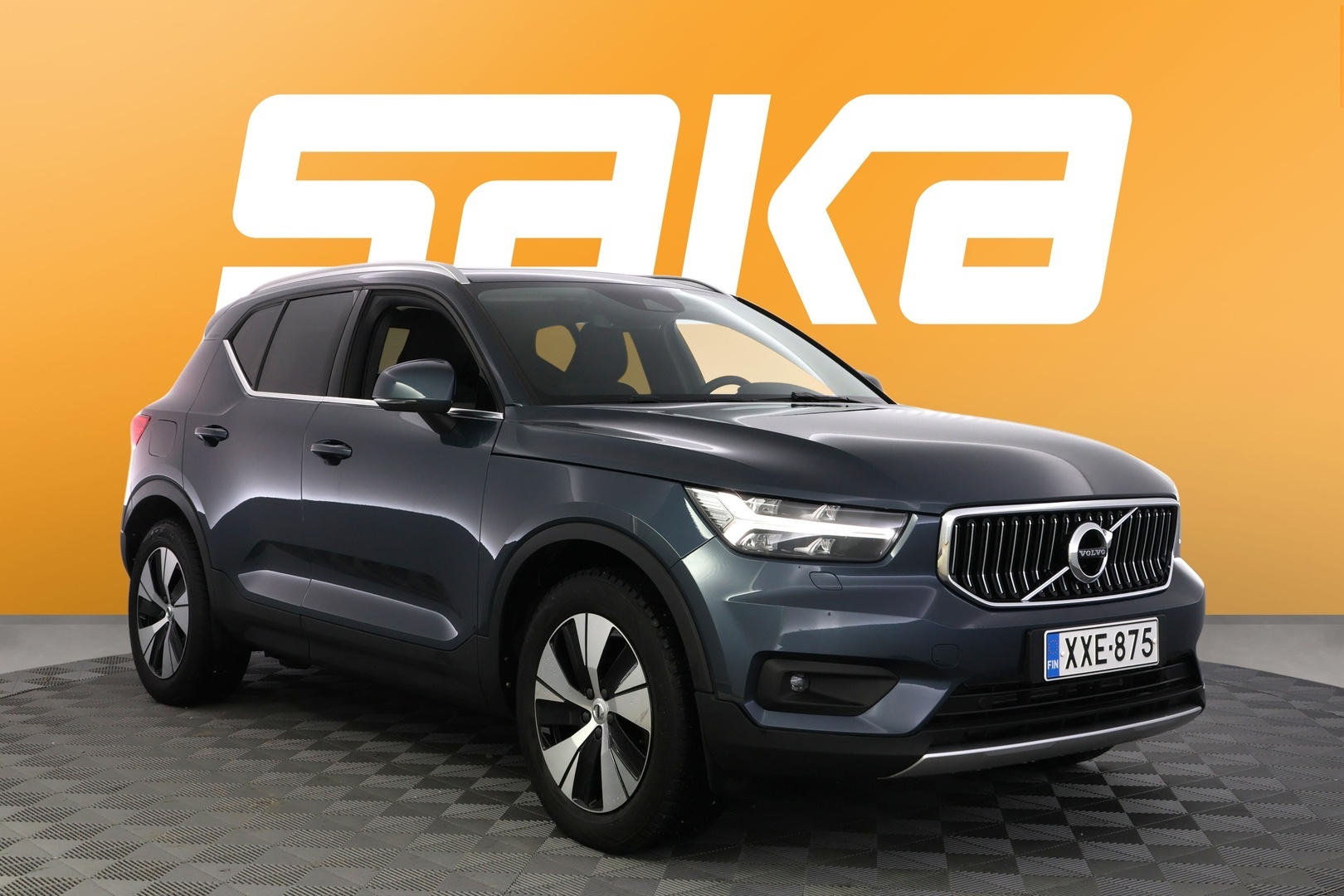 VOLVO XC40 2021