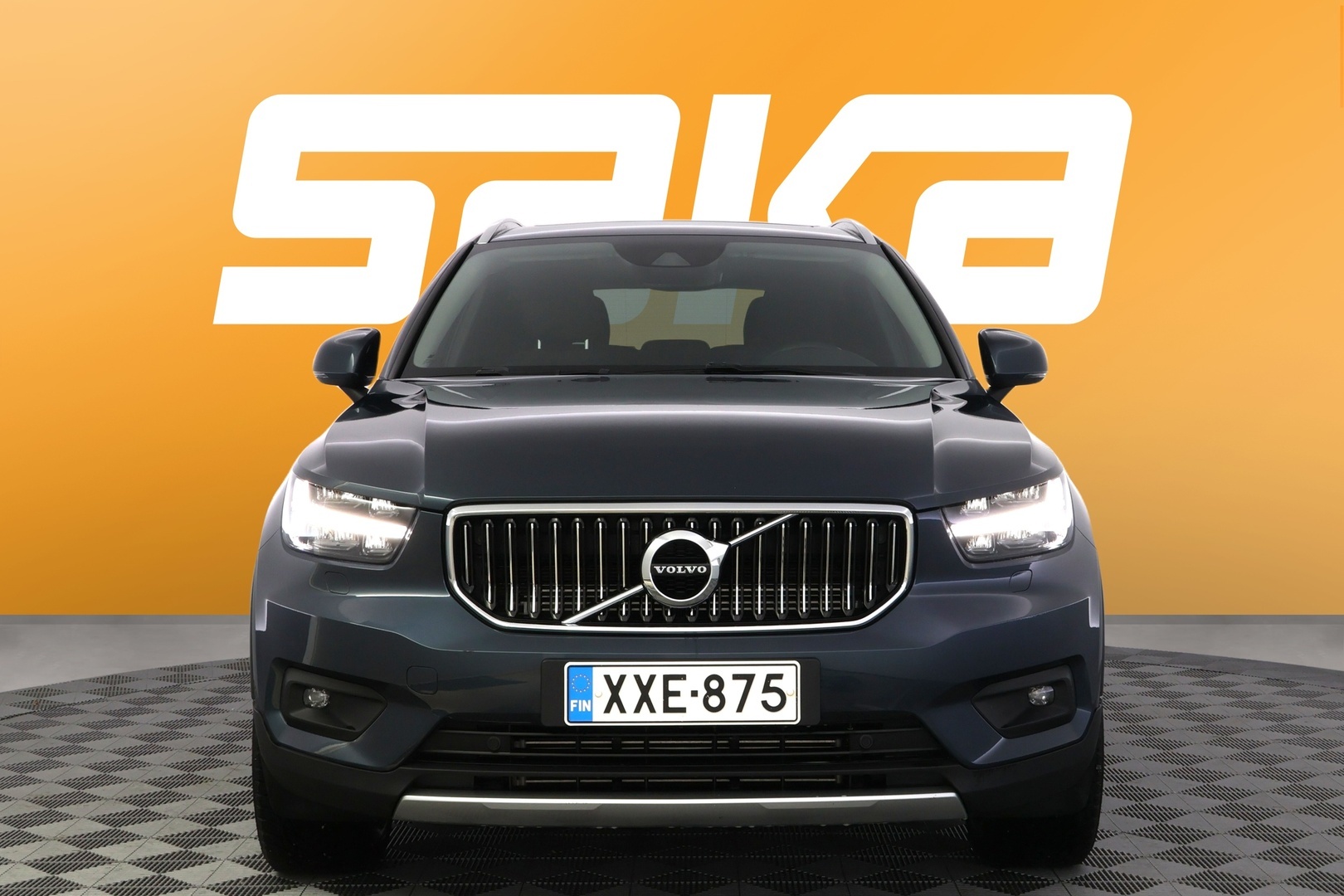 VOLVO XC40 2021