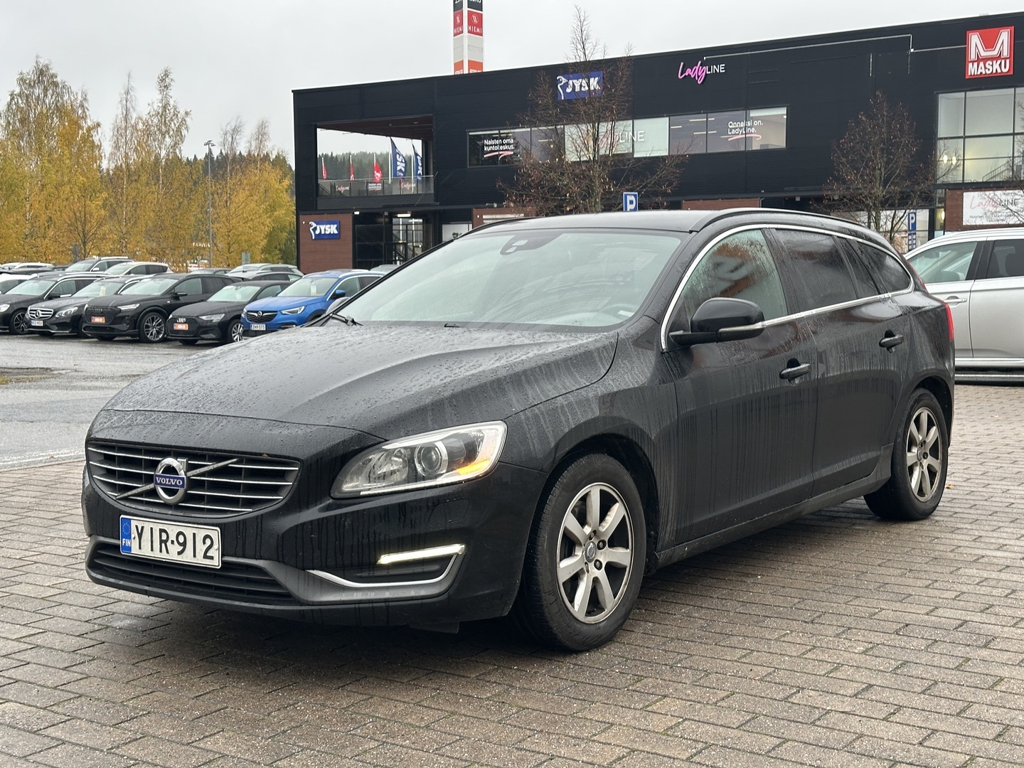 VOLVO V60 2014
