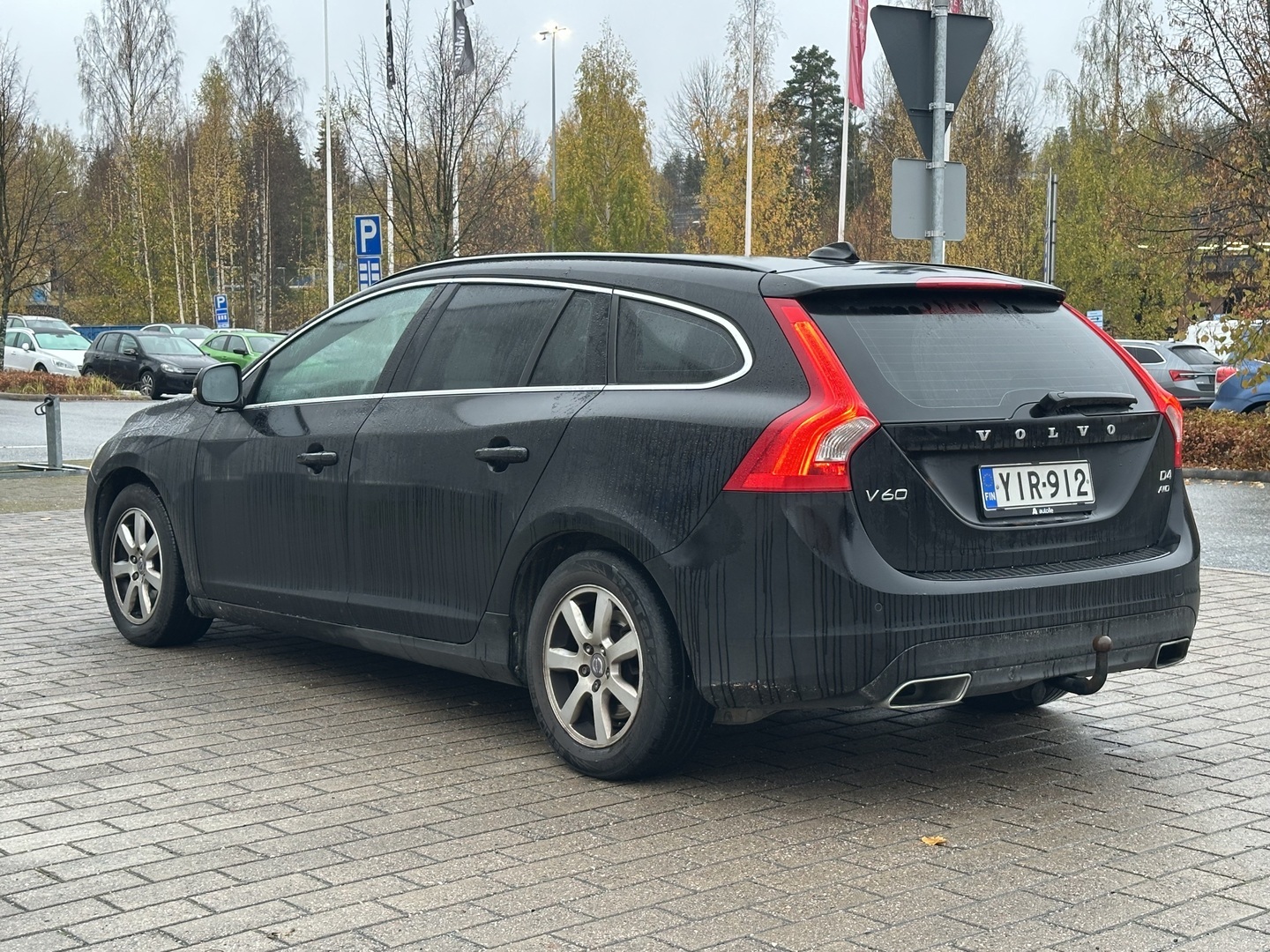 VOLVO V60 2014