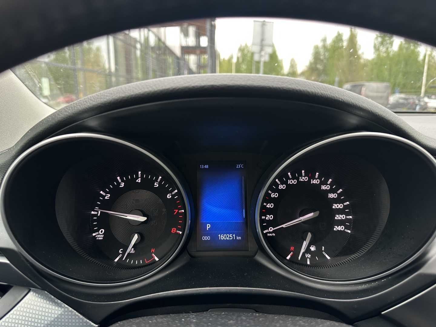 TOYOTA Avensis 2016