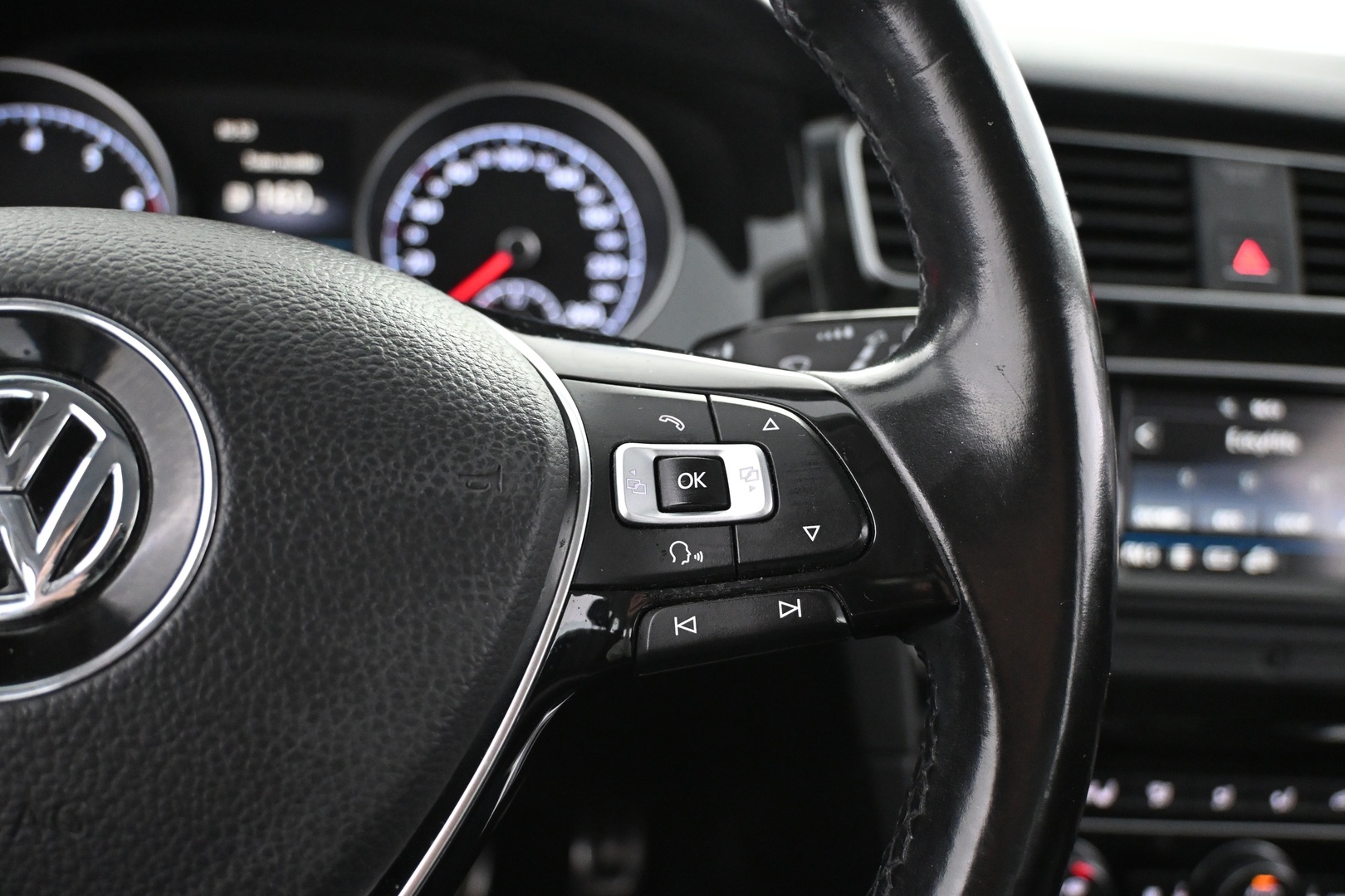 VOLKSWAGEN Golf 2017