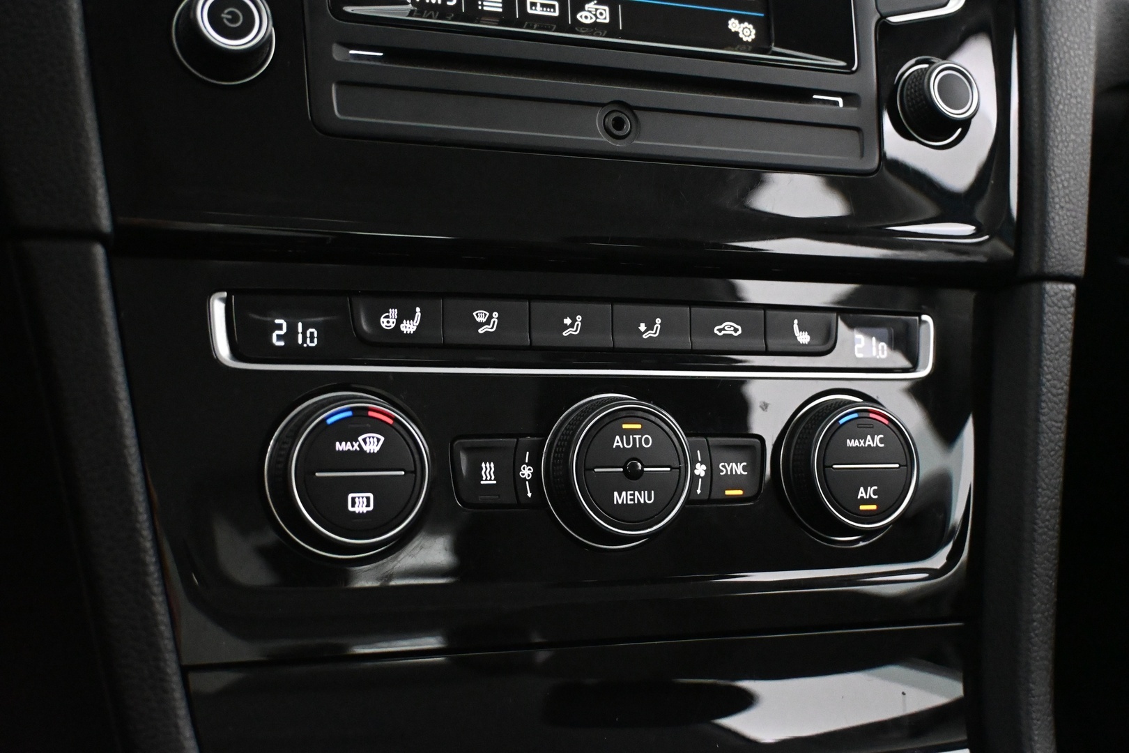 VOLKSWAGEN Golf 2017