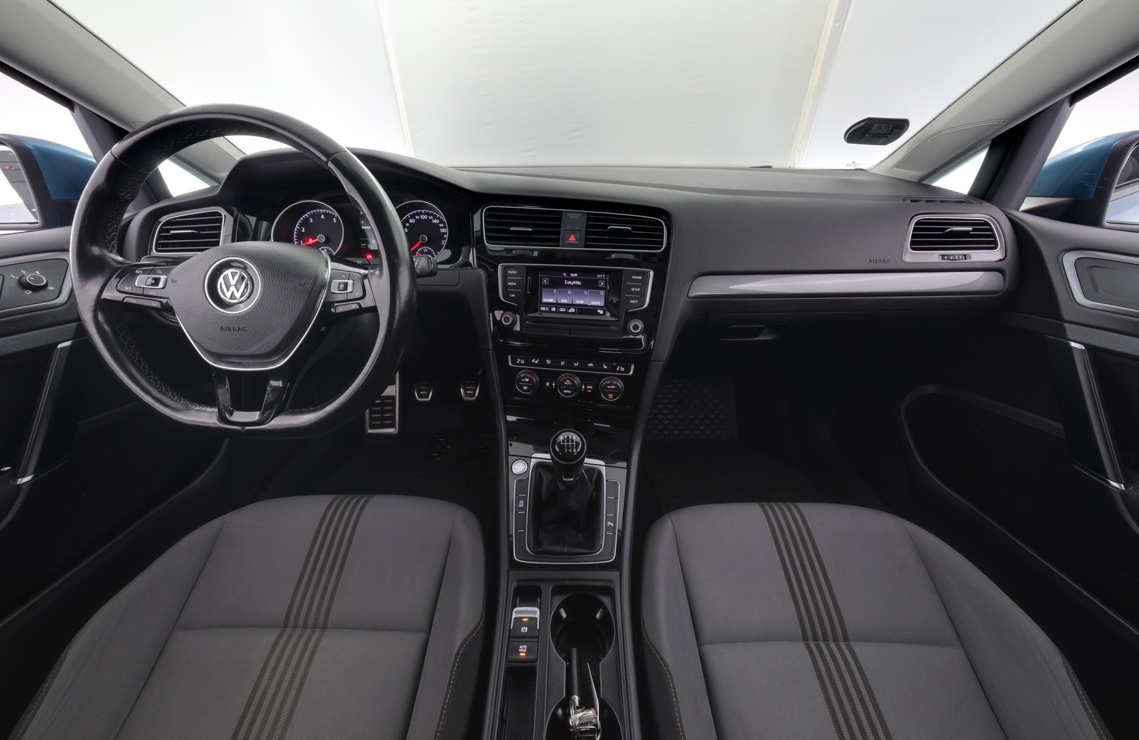 VOLKSWAGEN Golf 2017