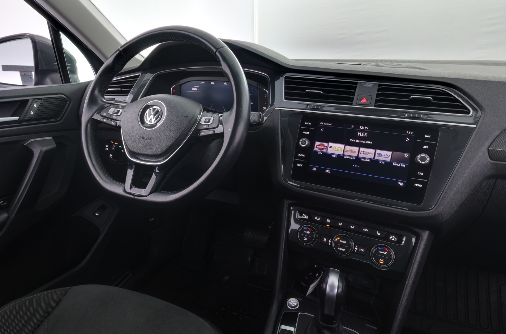 VOLKSWAGEN Tiguan 2020