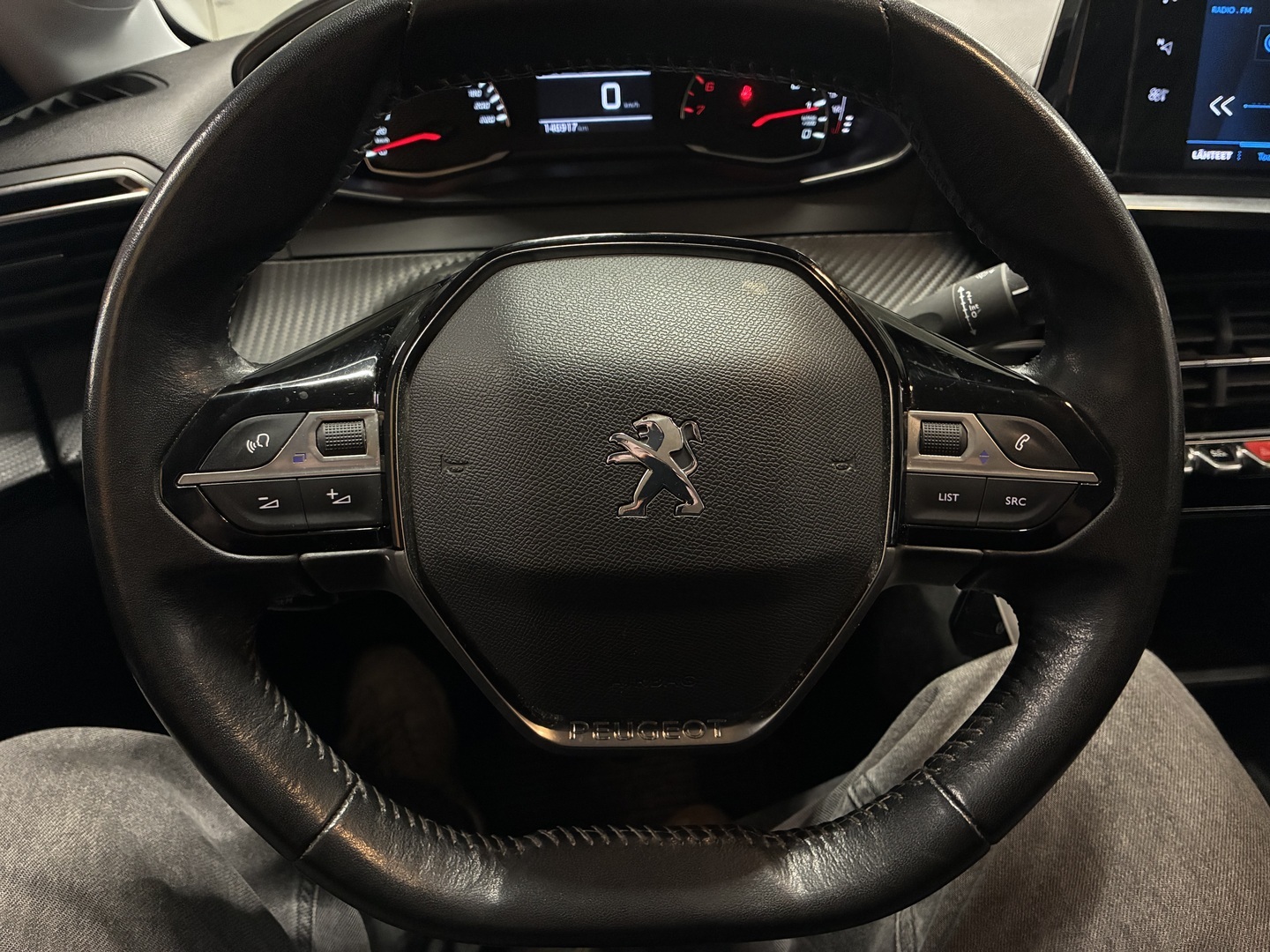 PEUGEOT 208 2020