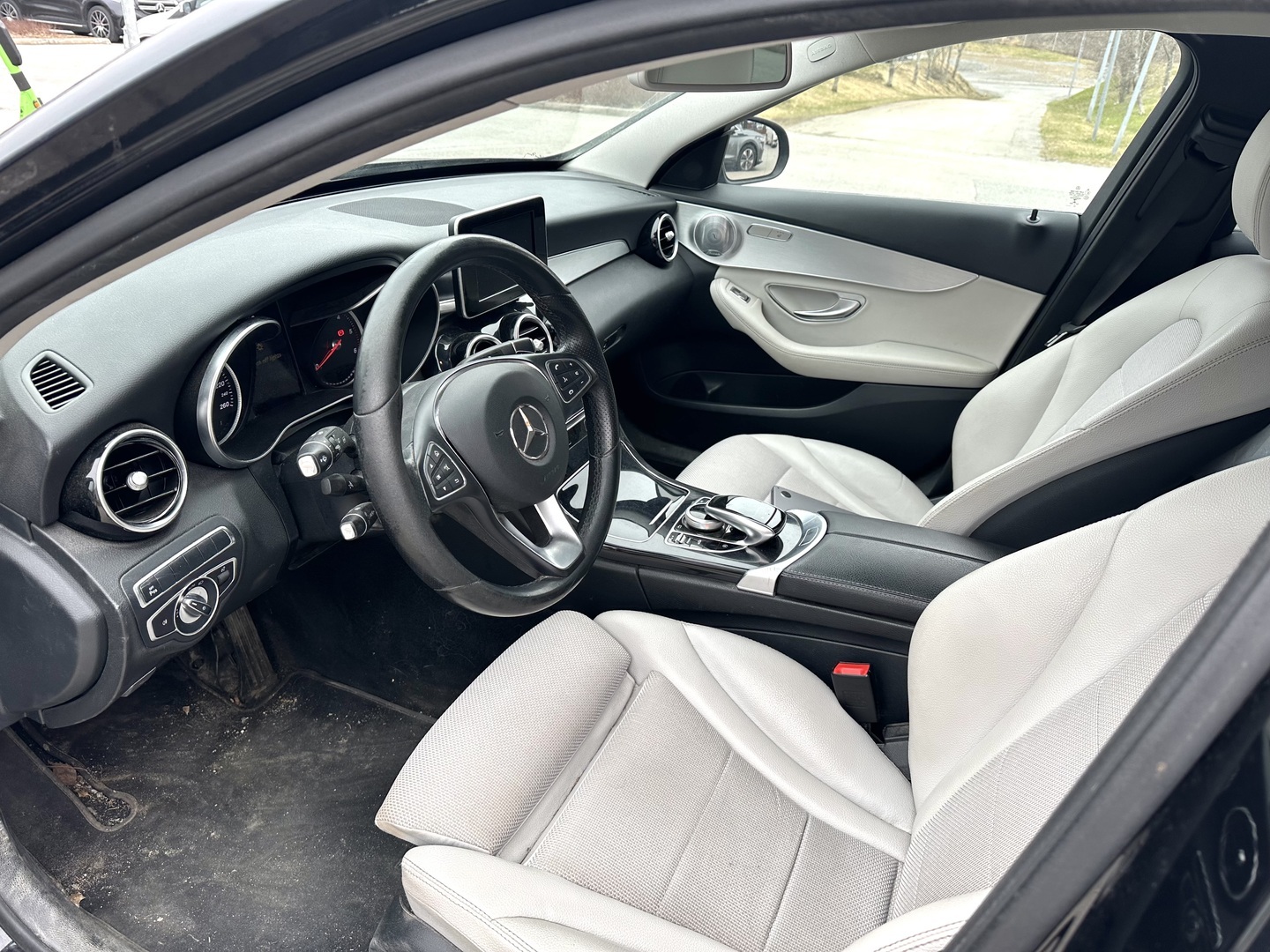 MERCEDES-BENZ C 2017