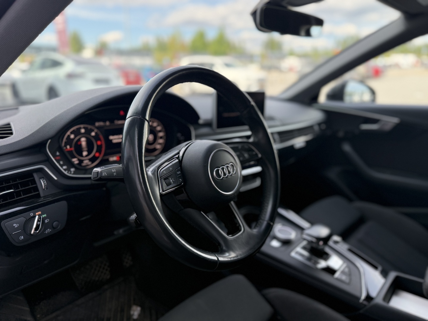 AUDI A4 2018