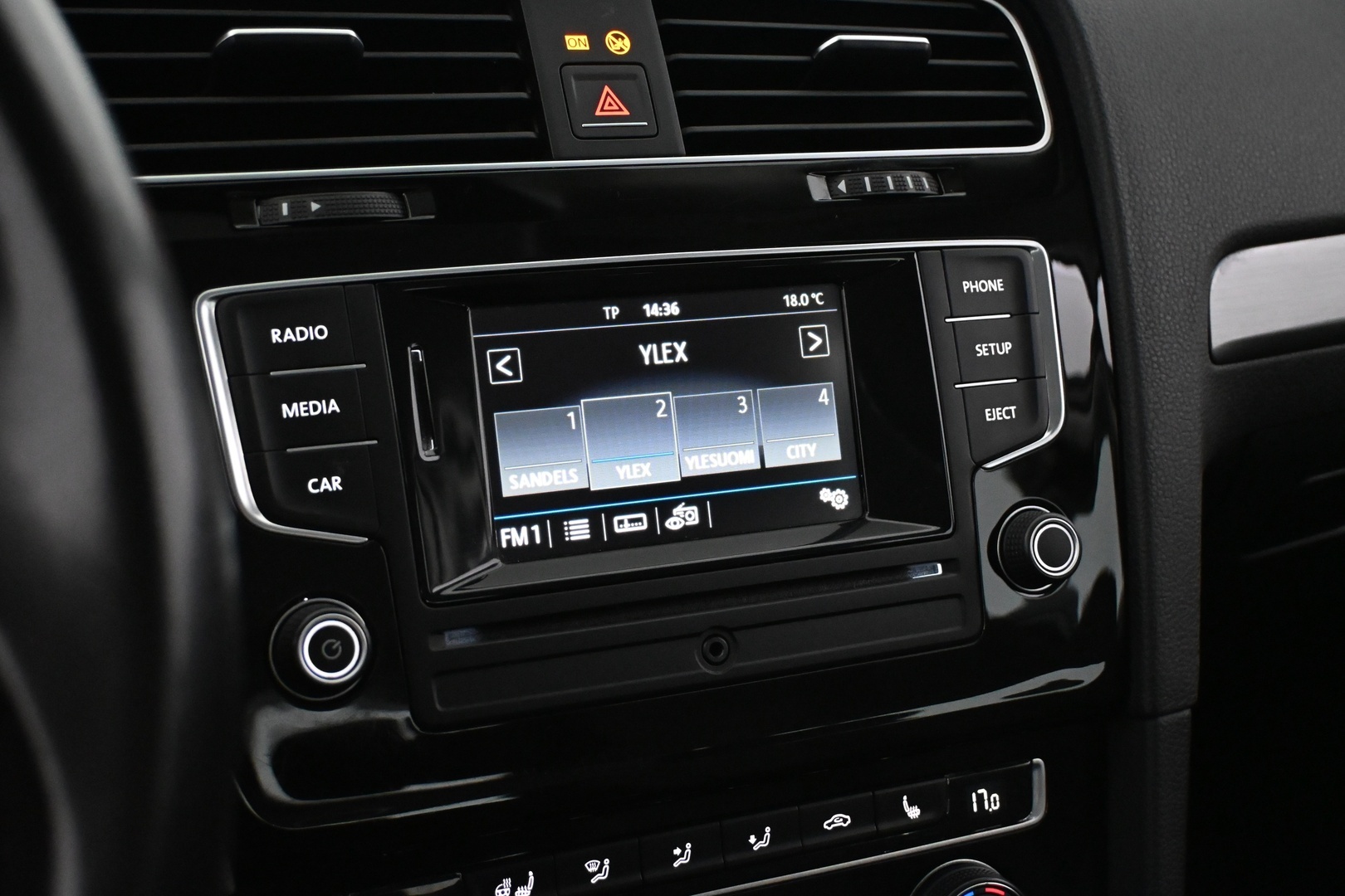 VOLKSWAGEN Golf 2017