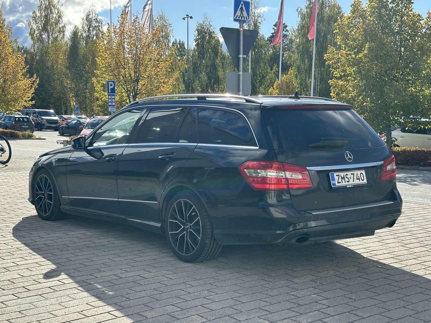 MERCEDES-BENZ E 2010
