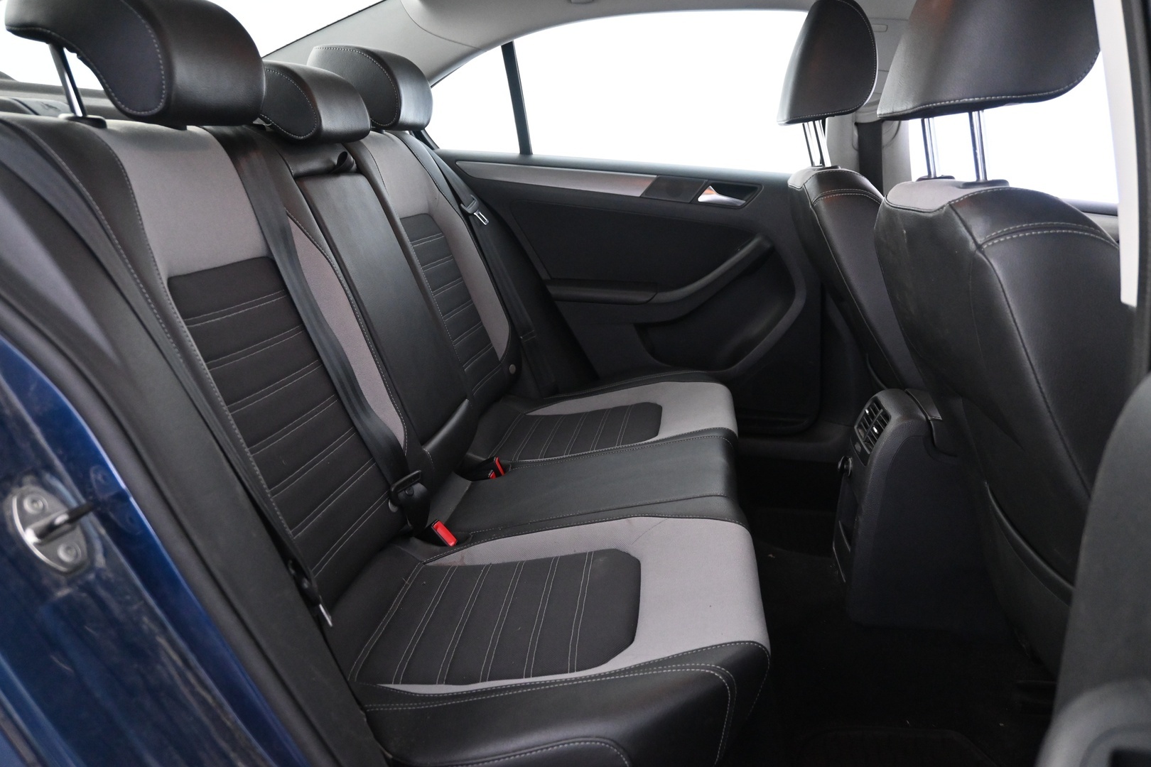 VOLKSWAGEN Jetta 2011