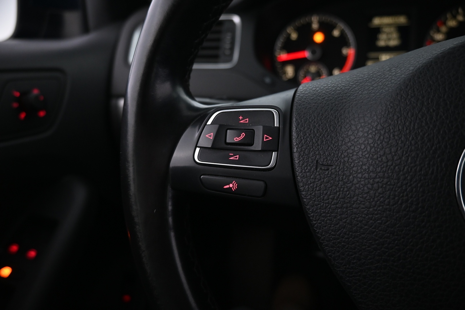 VOLKSWAGEN Jetta 2011