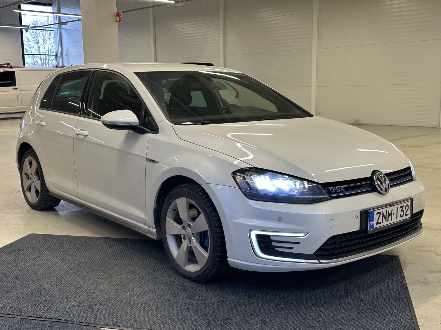 VOLKSWAGEN Golf 2015