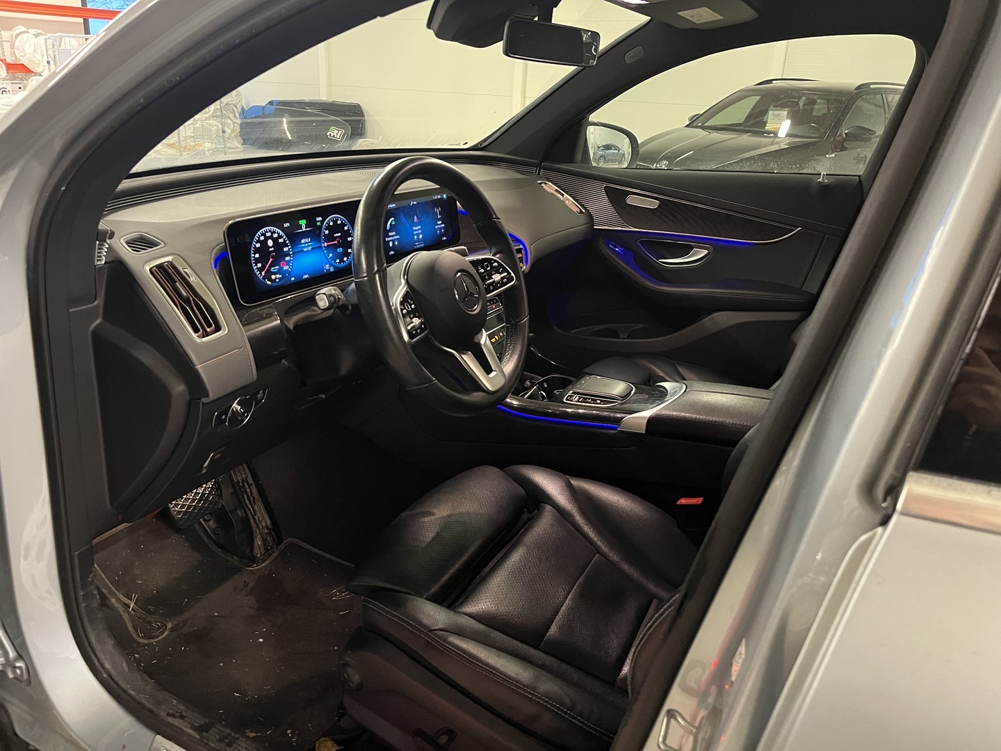 MERCEDES-BENZ EQC 2021