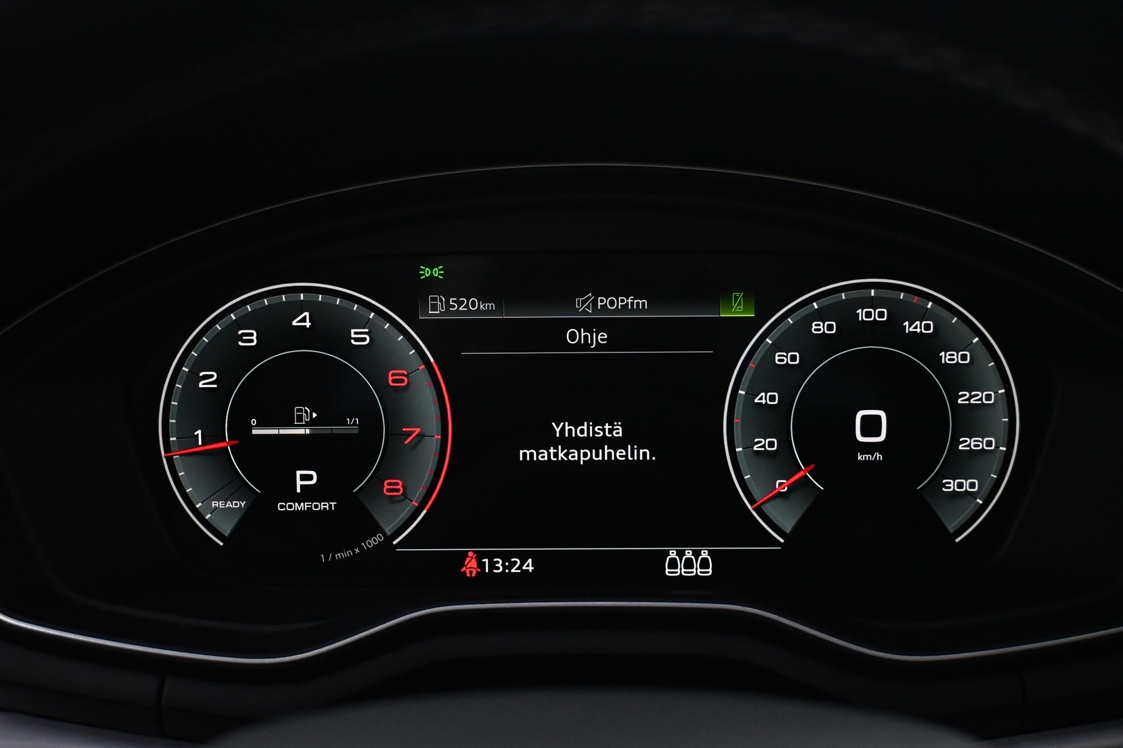 AUDI A4 2022