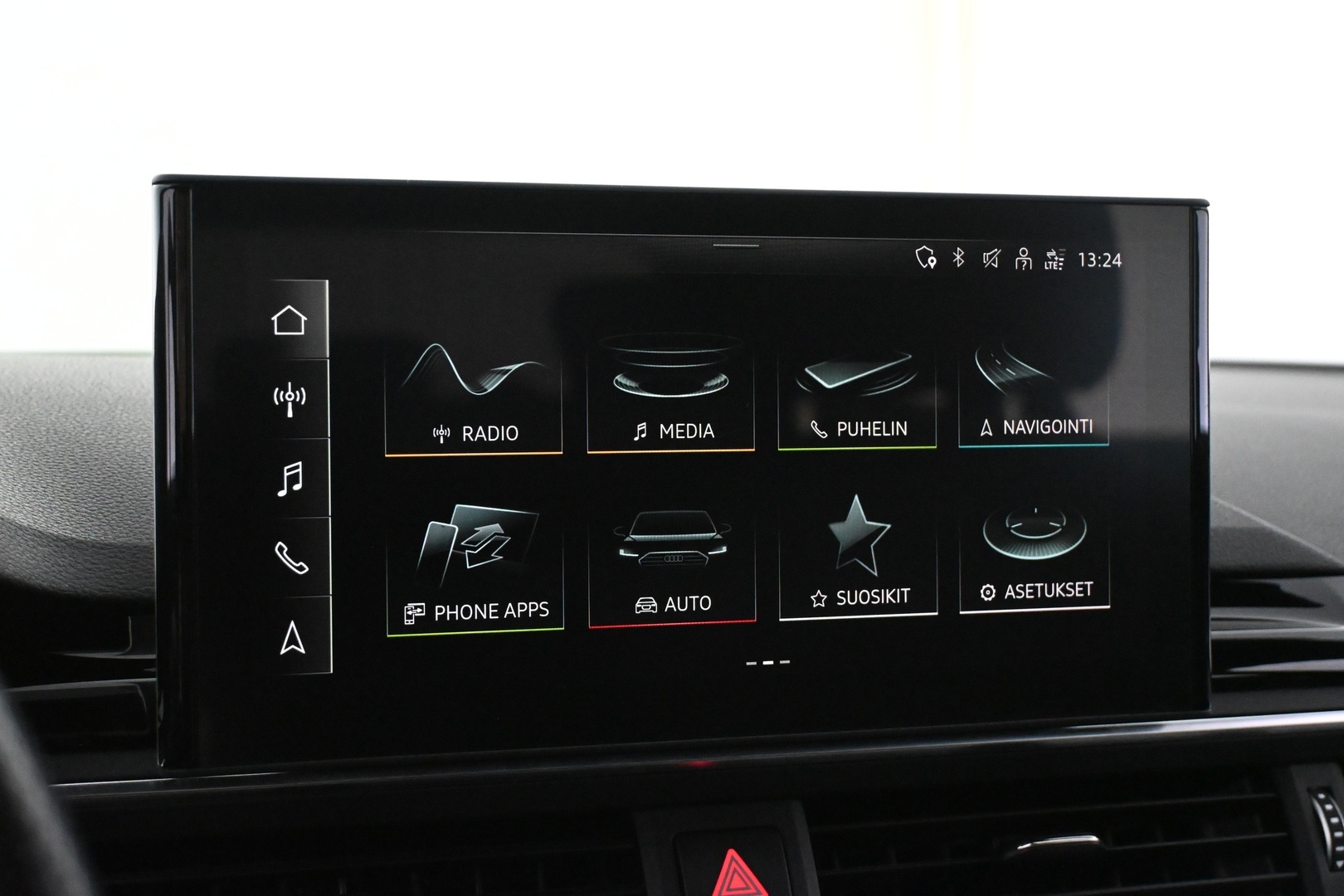 AUDI A4 2022