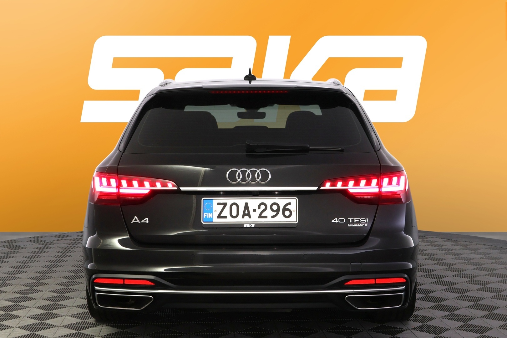 AUDI A4 2022