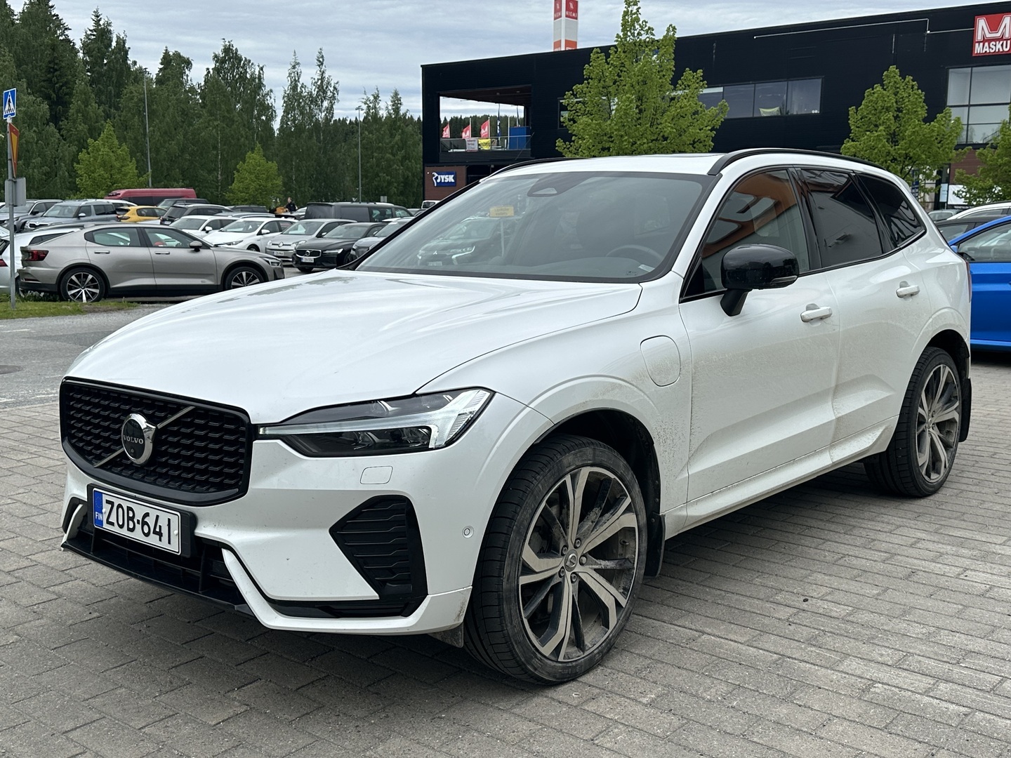VOLVO XC60 2022