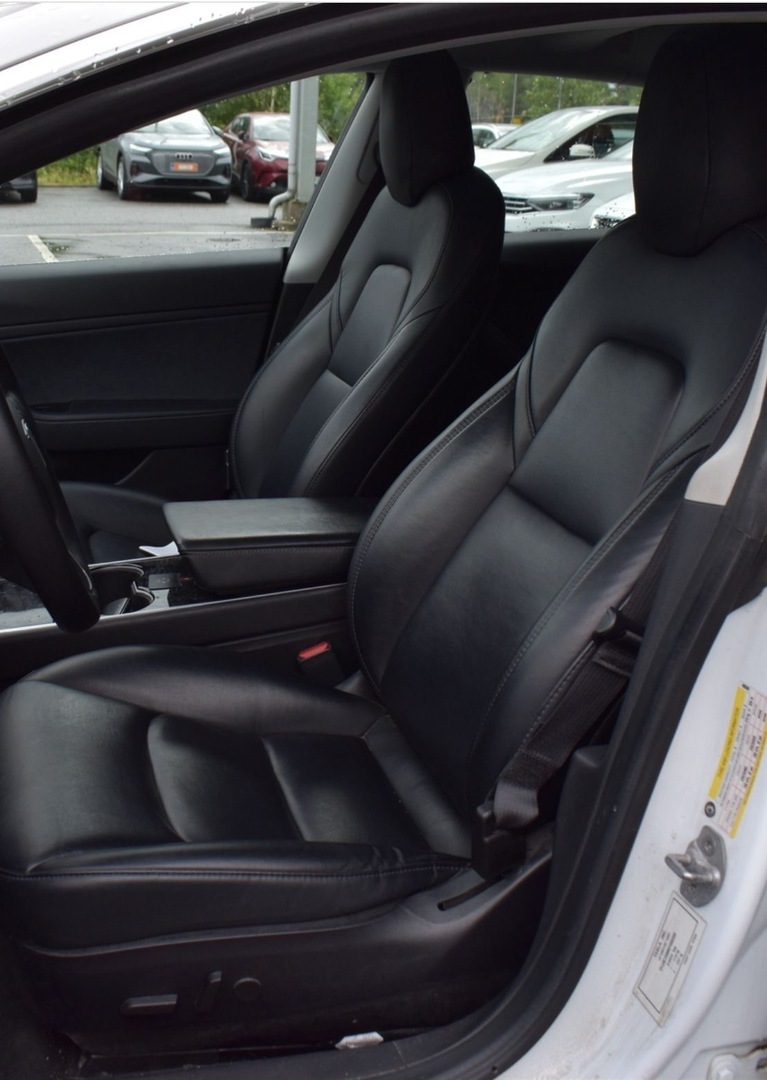 TESLA Model 3 2019