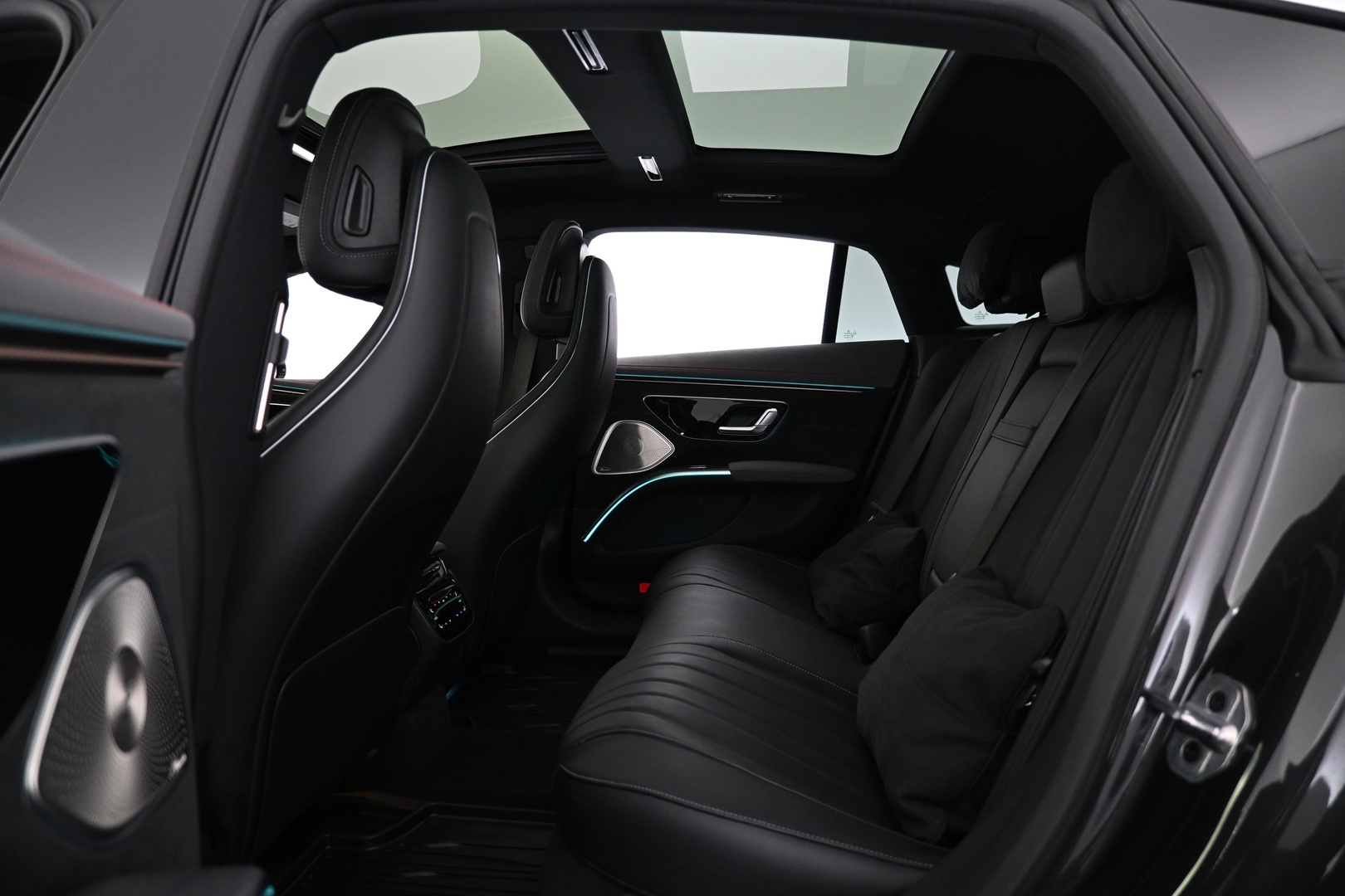 MERCEDES-BENZ EQS 2023