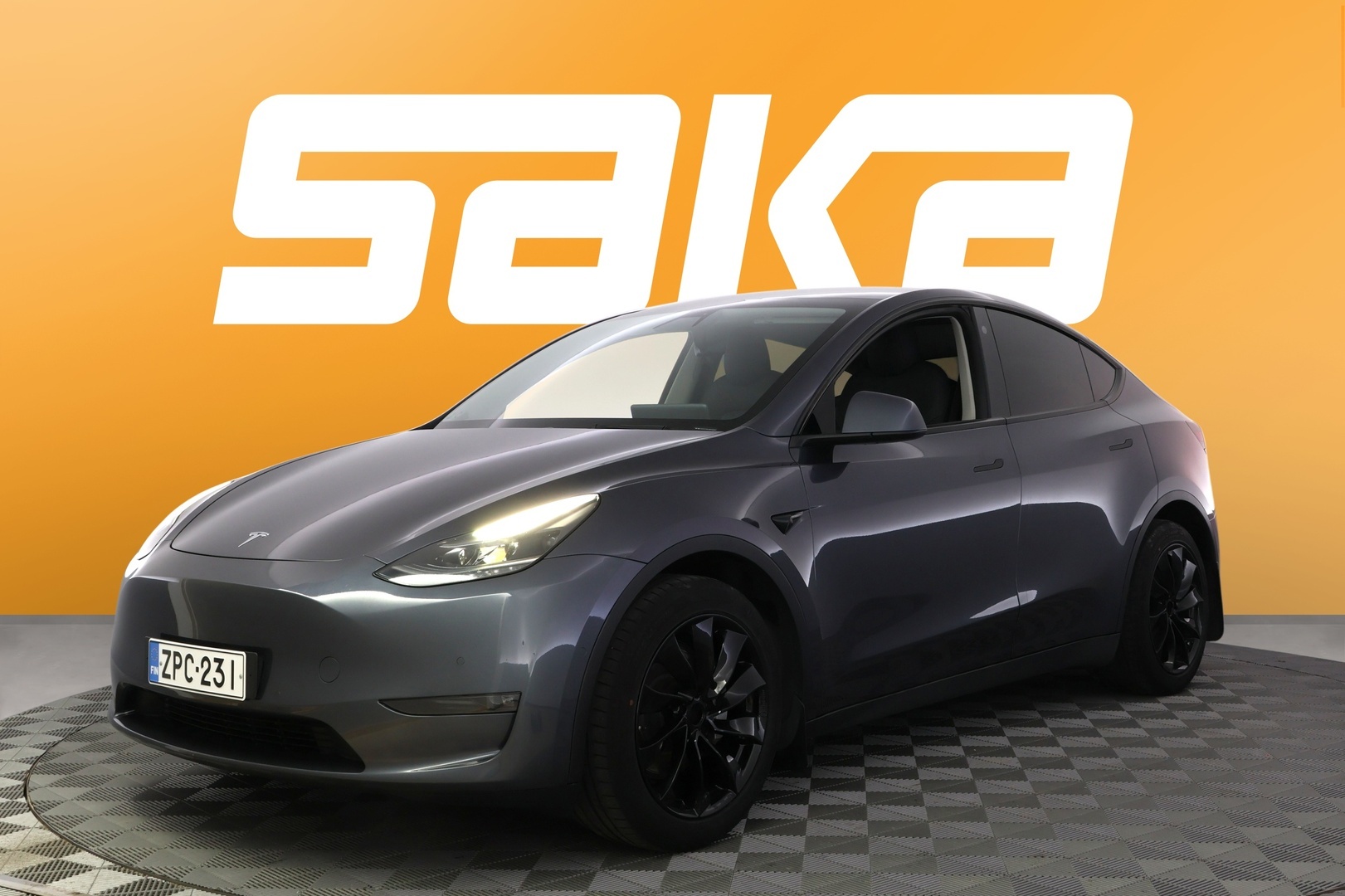 TESLA Model Y 2021