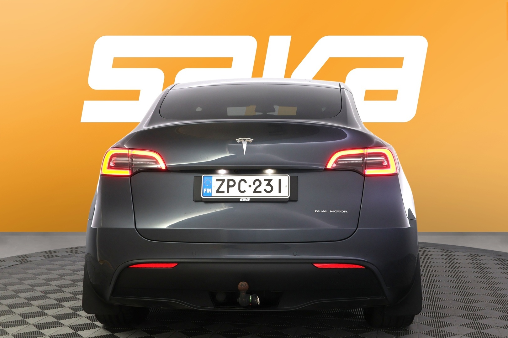 TESLA Model Y 2021