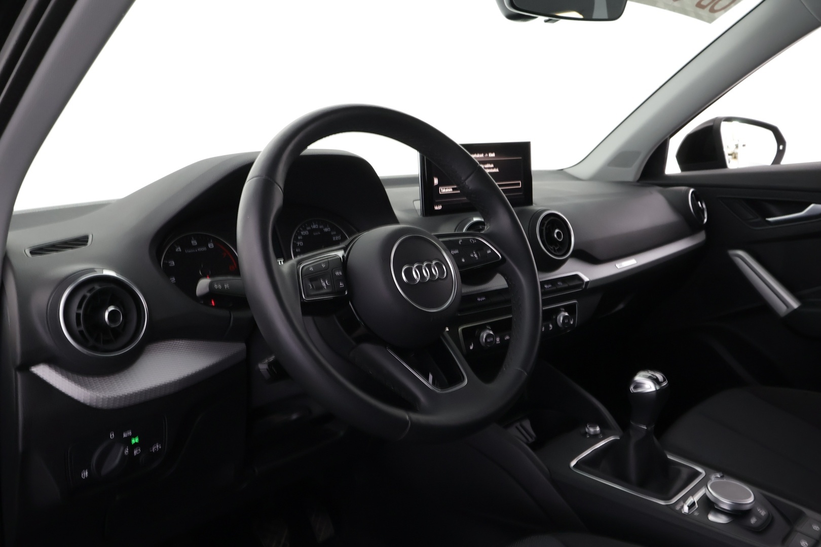 AUDI Q2 2023