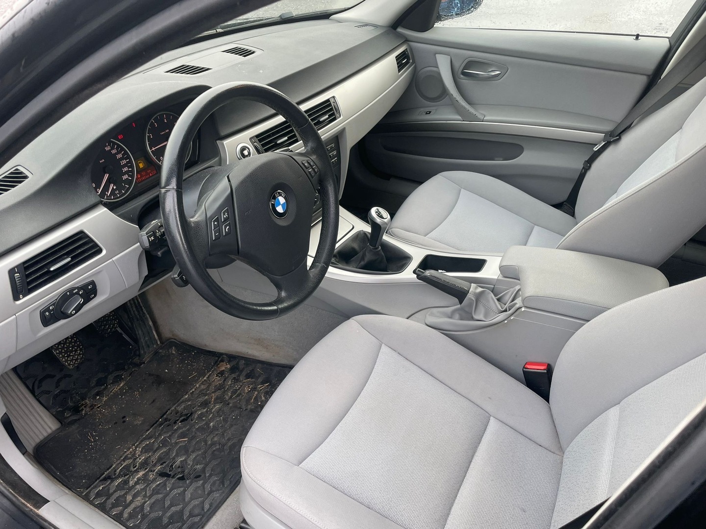 BMW 318 2006