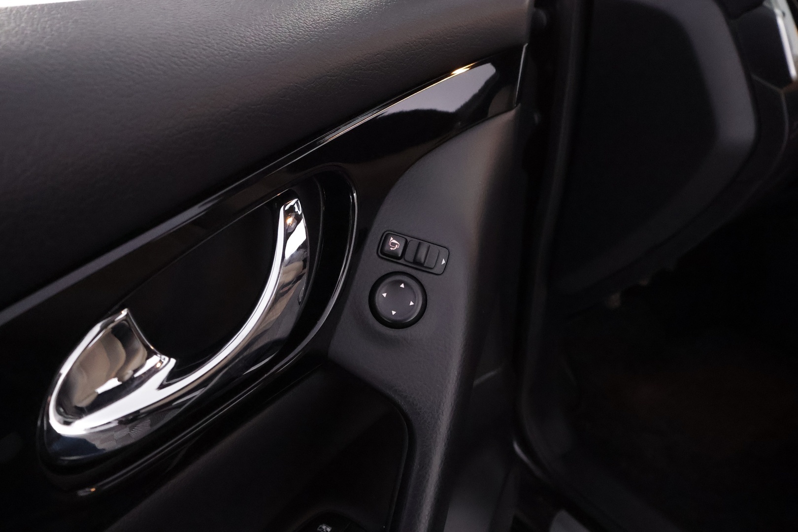 NISSAN Qashqai 2014
