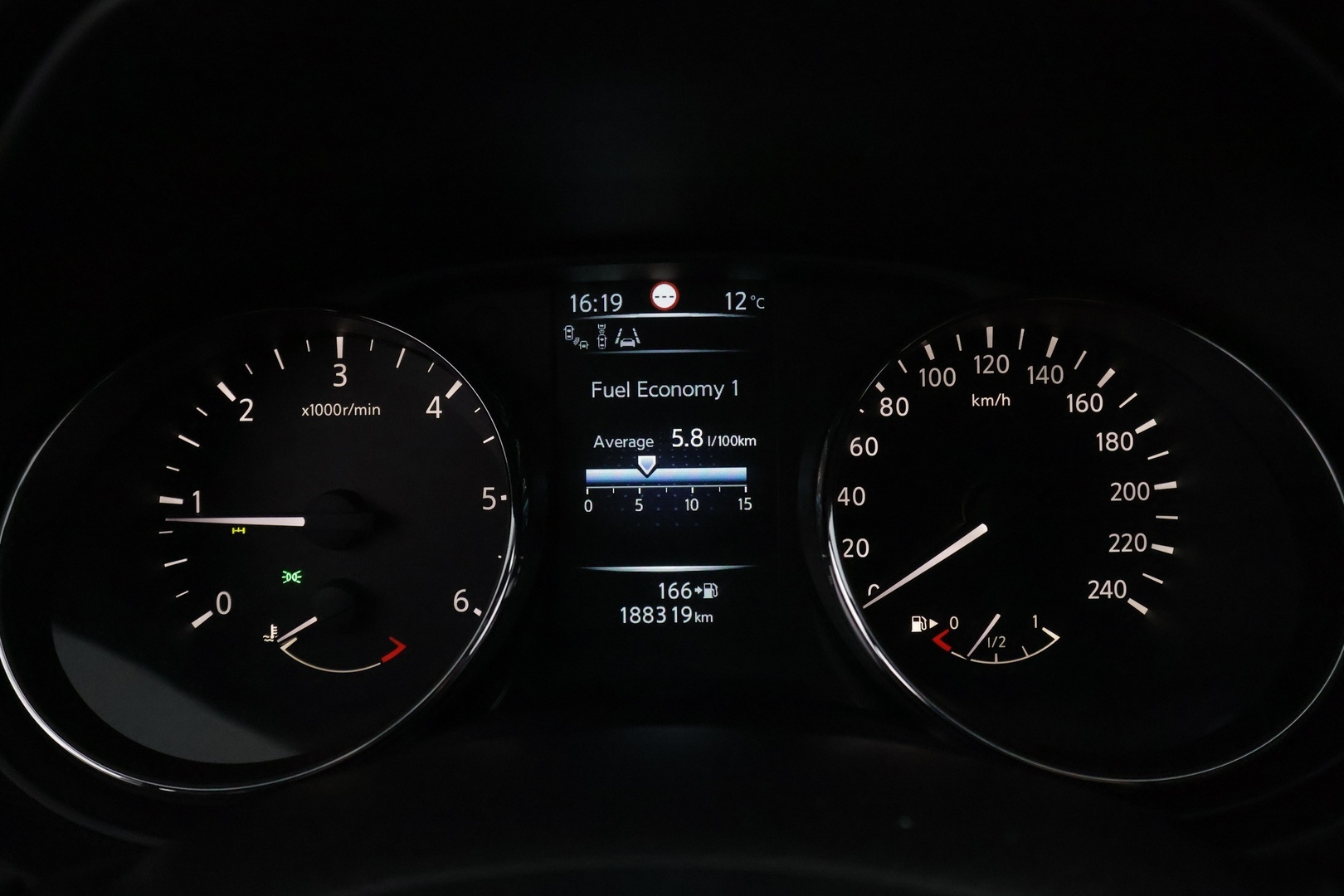 NISSAN Qashqai 2014