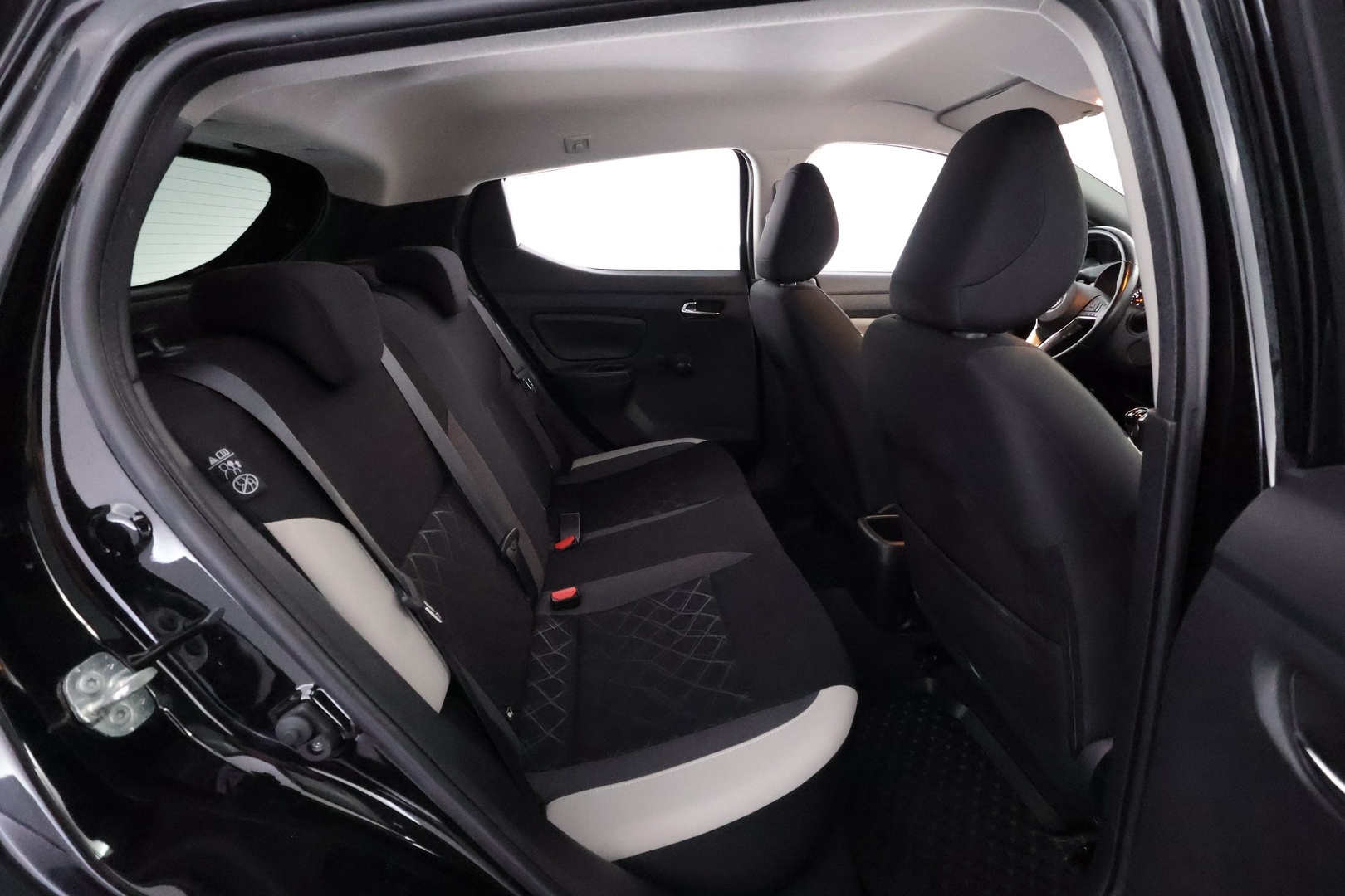 NISSAN Micra 2018