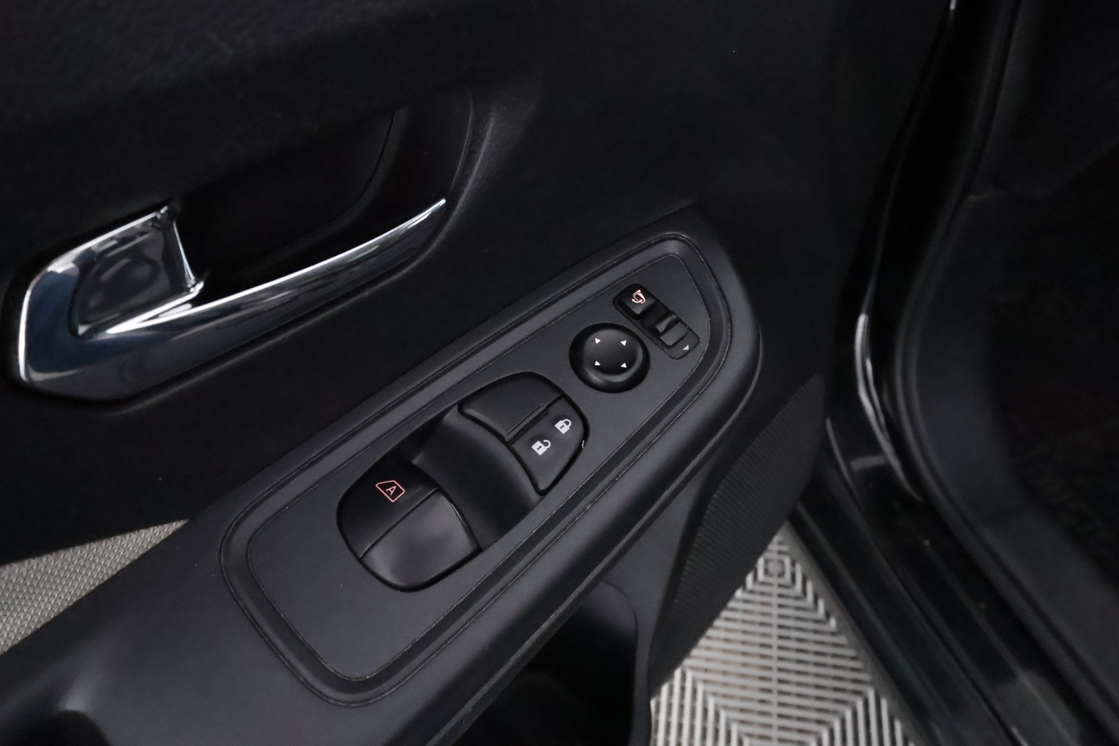 NISSAN Micra 2018
