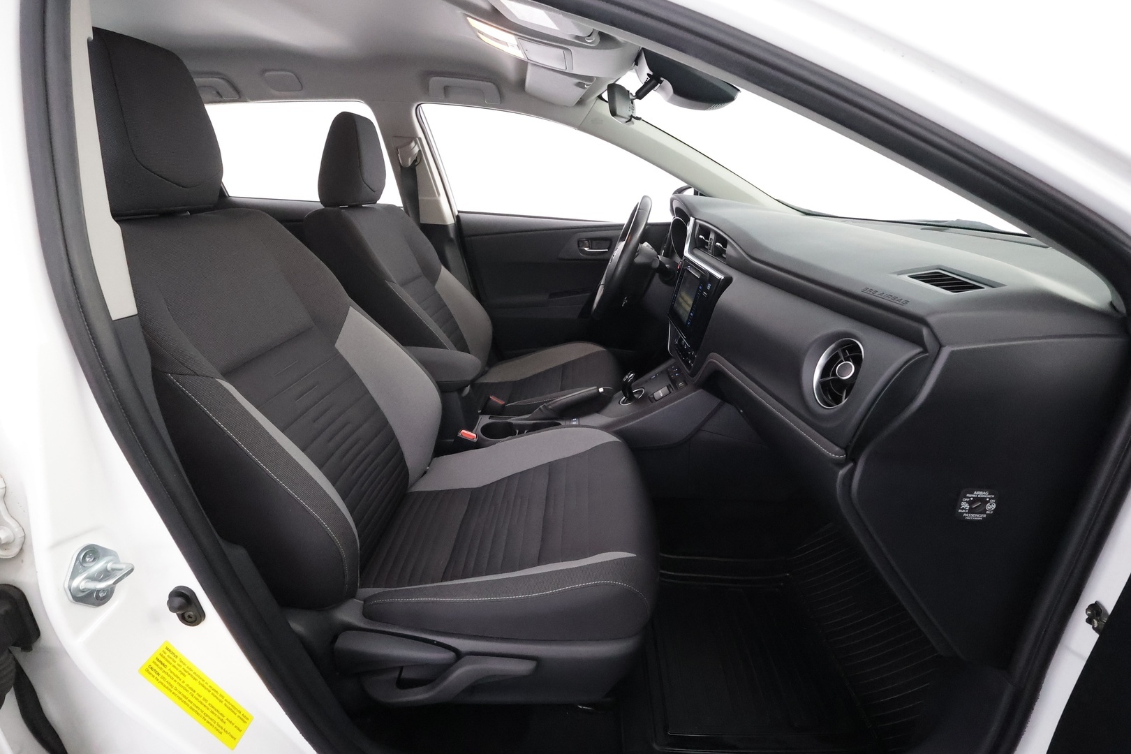 TOYOTA Auris 2017
