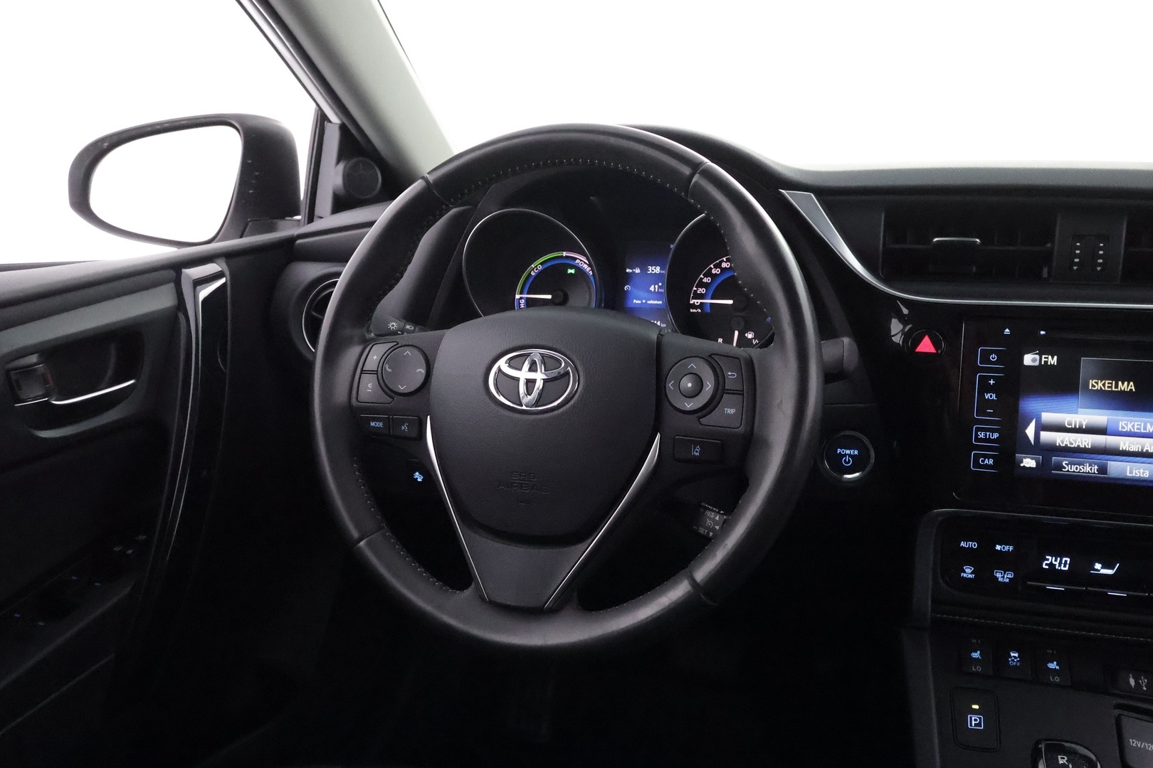 TOYOTA Auris 2017